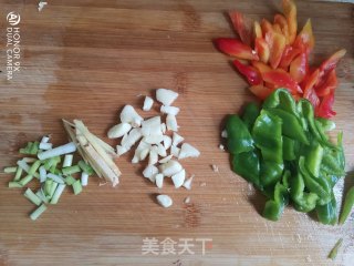 香菇焖鸭块步骤4