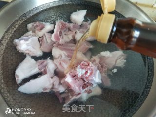 香菇焖鸭块步骤2