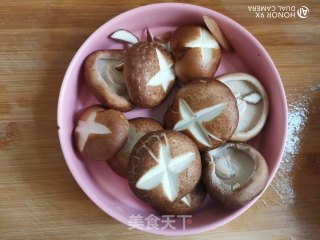 香菇焖鸭块步骤5