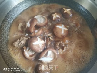 香菇焖鸭块步骤11