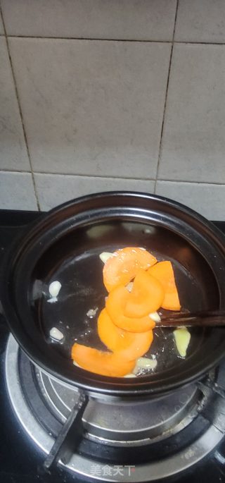 油豆腐肉片煲步骤6