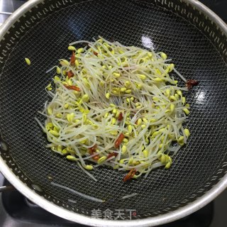 醋溜黄豆芽步骤4