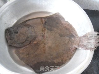 蒜烧多宝鱼步骤1