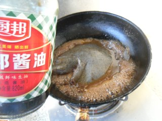 蒜烧多宝鱼步骤6