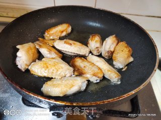 莲藕焖鸡中翅步骤3