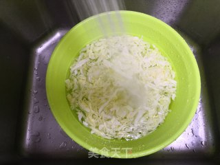 辣炒包菜丝步骤1