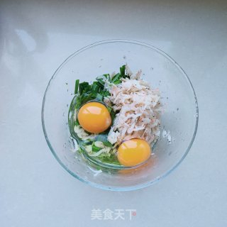虾皮韭菜炒鸡蛋步骤3
