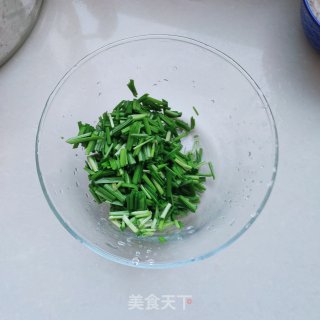 虾皮韭菜炒鸡蛋步骤2
