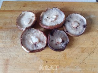 孜然香菇步骤1