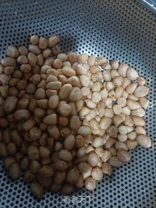 鸡爪烧花生步骤3