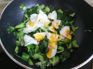 青菜炒荷包蛋步骤8