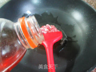 咸菜肉末炒莲藕步骤5
