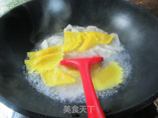 蛋饺莲藕煮毛毛菜步骤5