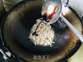 生炒肉丝蒜苔步骤6