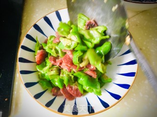 辣椒炒腊肠步骤7