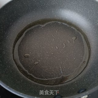 鸡蛋炒紫花地丁步骤6