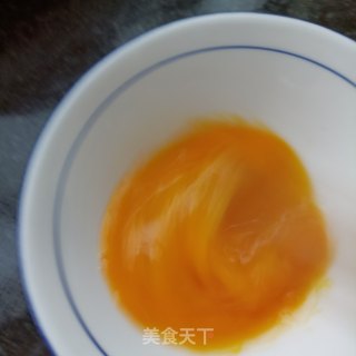 鸡蛋炒紫花地丁步骤5