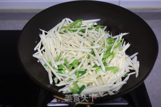 辣椒炒茭白步骤3