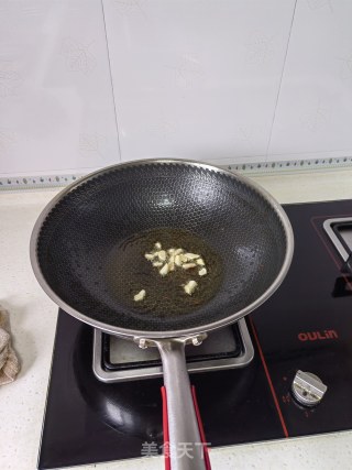 快手孜然羊肉步骤1