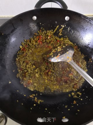 炒泡豇豆步骤8