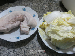 大白菜炖五花肉步骤1