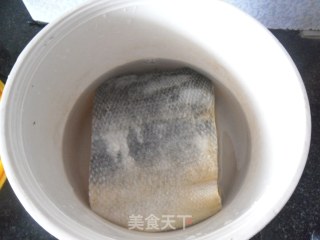 椒油马哈鱼步骤2