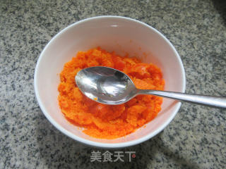 咸蛋黄炒虾仁步骤2