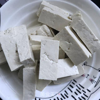 香辣鲈鱼炖豆腐步骤3