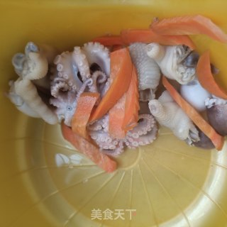 鸡爪章鱼炒毛豆步骤11