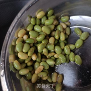 鸡爪章鱼炒毛豆步骤16
