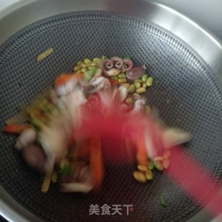 鸡爪章鱼炒毛豆步骤21