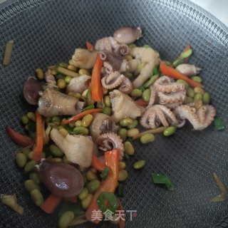 鸡爪章鱼炒毛豆步骤22