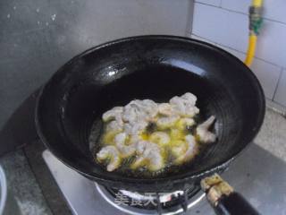 虾仁白玉菇步骤5