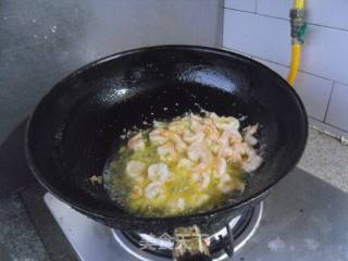 虾仁白玉菇步骤6