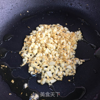 蒜蓉粉丝蒸金针菇步骤5
