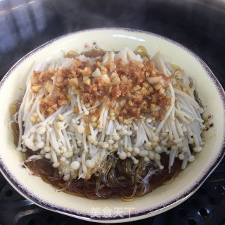蒜蓉粉丝蒸金针菇步骤8
