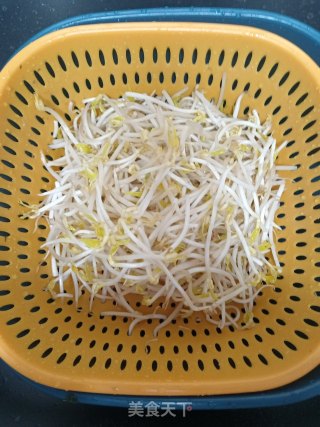 豆芽鸡蛋炒粉条步骤1