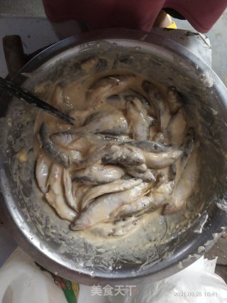 香酥炸鱼步骤3