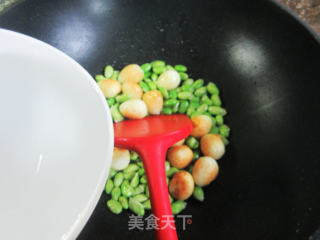 虎皮鹌鹑蛋烧毛豆步骤5