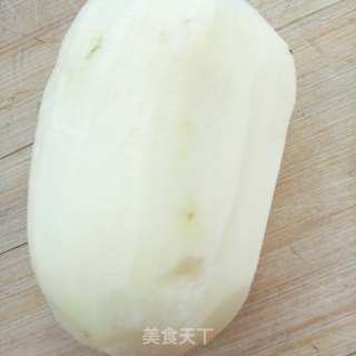 莲藕炖精肉步骤1