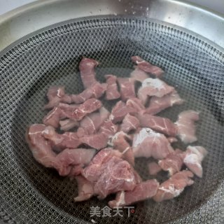 莲藕炖精肉步骤6