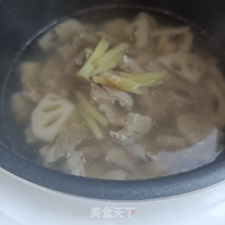 莲藕炖精肉步骤12