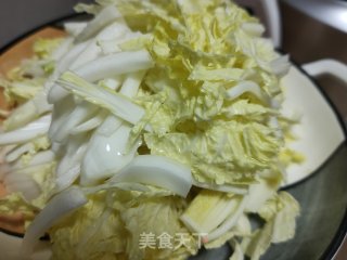 红薯粉丝炒娃娃菜步骤2