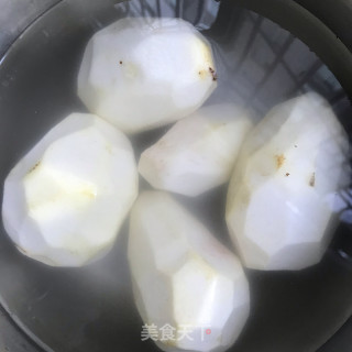 香辣排骨炖毛芋头步骤2