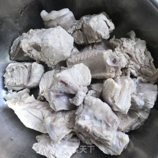 香辣排骨炖毛芋头步骤5