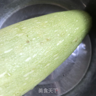 核桃油炒西葫芦步骤2