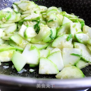 核桃油炒西葫芦步骤9