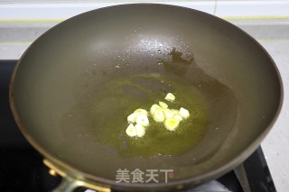 圆白菜炒菌菇步骤3