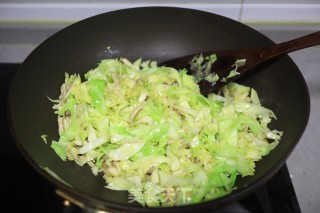 圆白菜炒菌菇步骤5