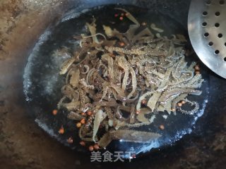 韭菜炒牛百叶步骤2